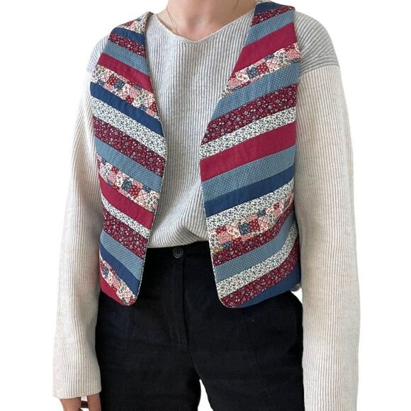 Vintage 1990s Womens Handmade Quilted Star Floral Cottagecore Reversible Vest - Picture 1 of 10